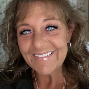 Meet your Posher, Michele